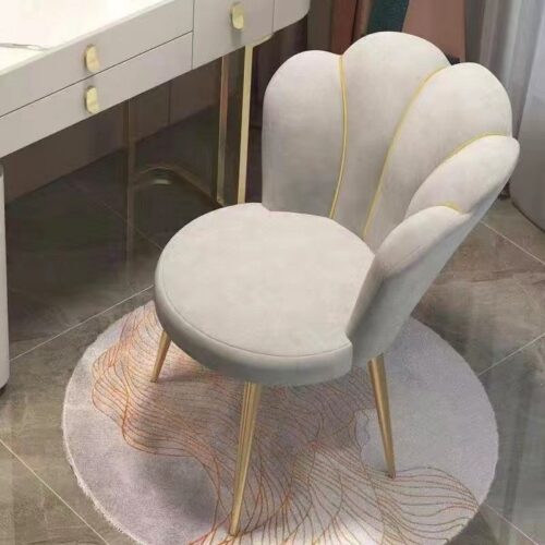 Petal-Shaped Velvet Dining Chair - Dining chair - QONKA HOME