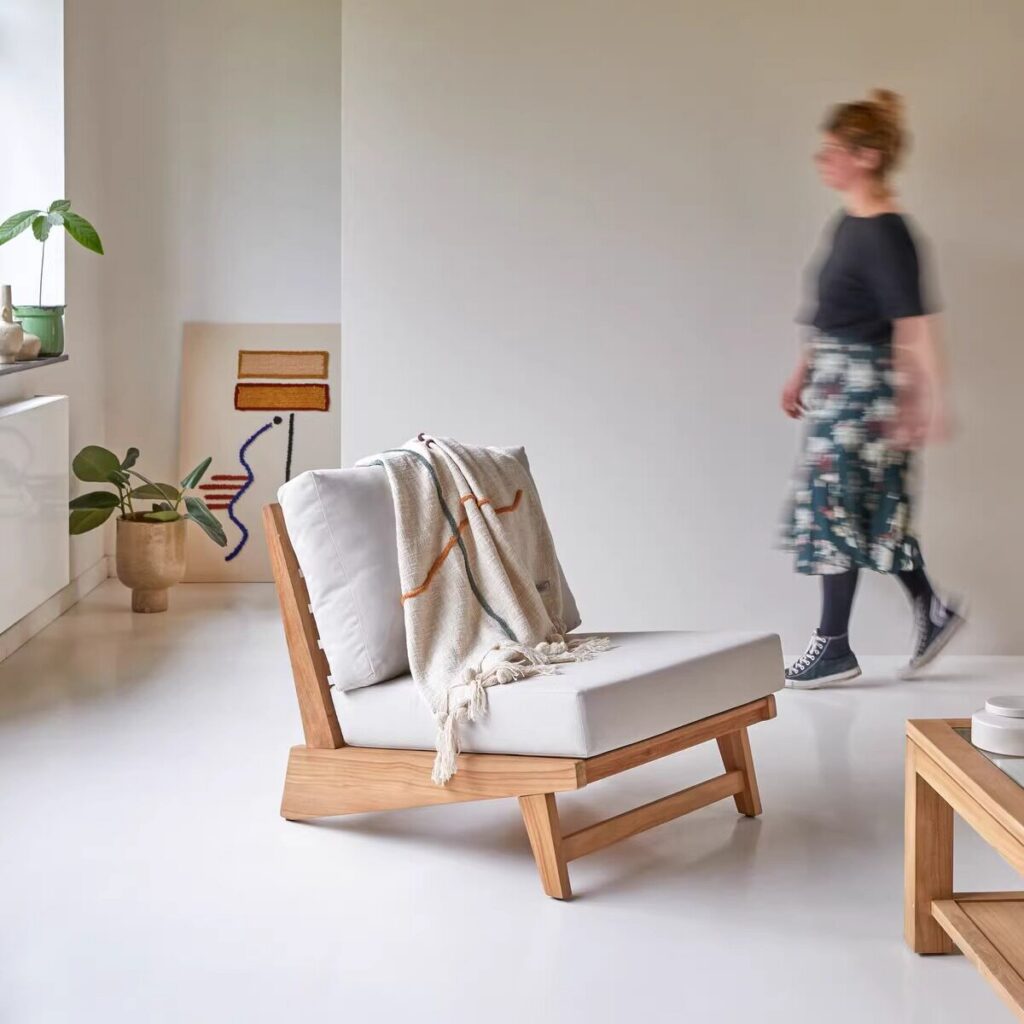 Ash Wood Fabric Accent Chair - Living room furniture - QONKA HOME