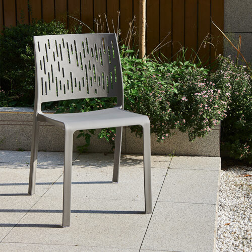 Integrated Molding Plastic Dining Chair Vertical Hollow Cutout Backrest Stackable Outdoor Side Chair for Patio Cafe Home -...