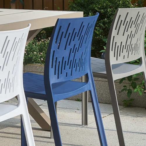 Integrated Molding Plastic Dining Chair Vertical Hollow Cutout Backrest Stackable Outdoor Side Chair for Patio Cafe Home -...