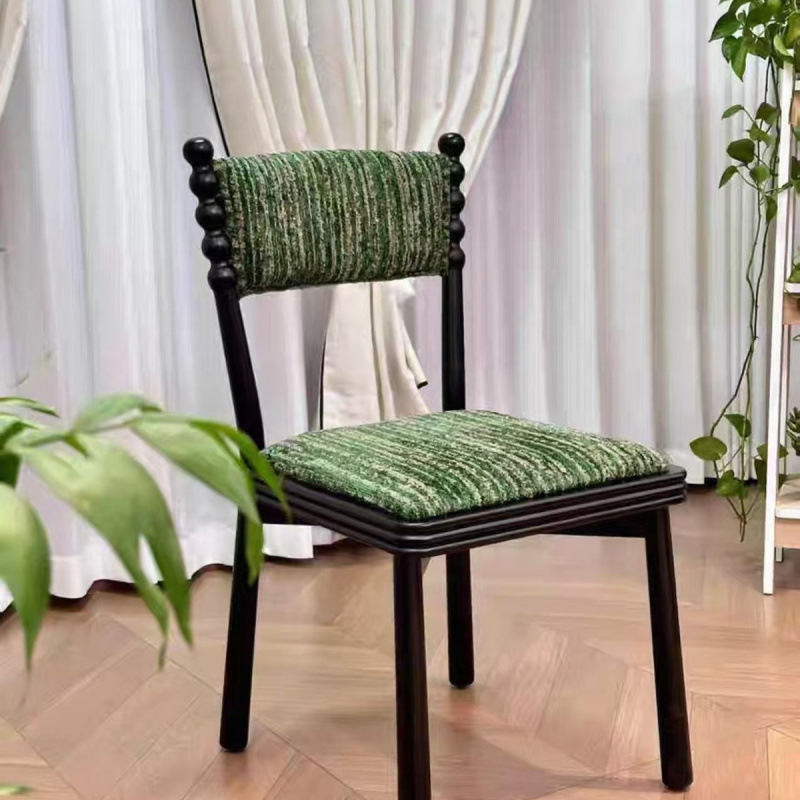 Vertical Spindle Back Chair