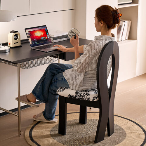 Dining chair