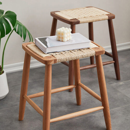 Bar stool