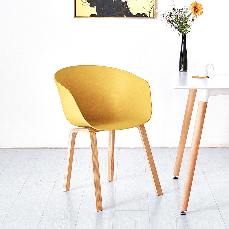 Curved Bucket Dining Chair