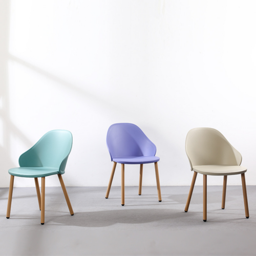 Modern Windsor Plastic Dining Chair with Beech Wood Legs