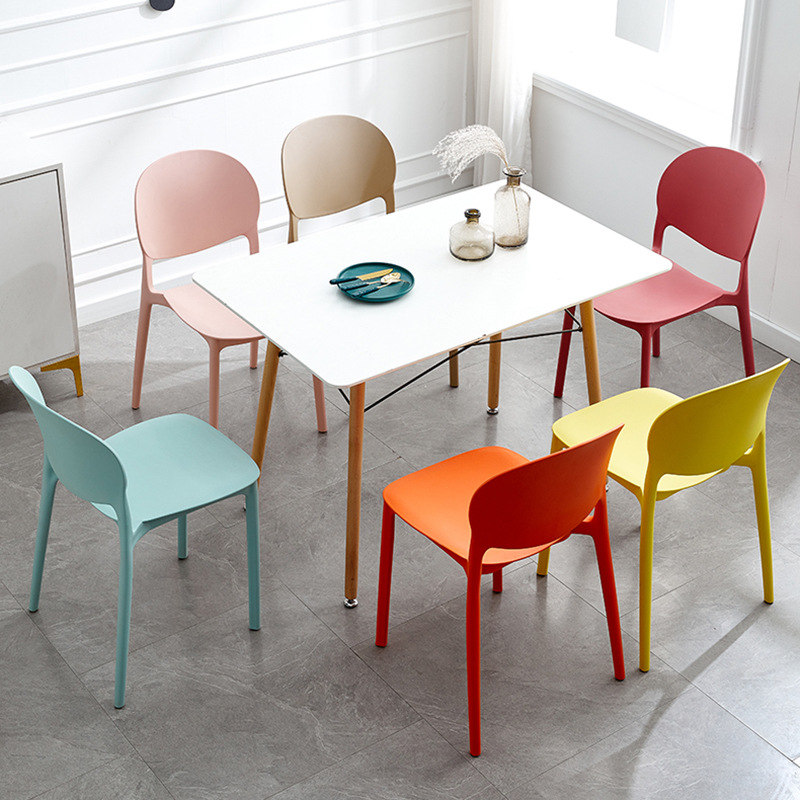 Curved Back Plastic Dining Side Chair - Dining chair - QONKA HOME