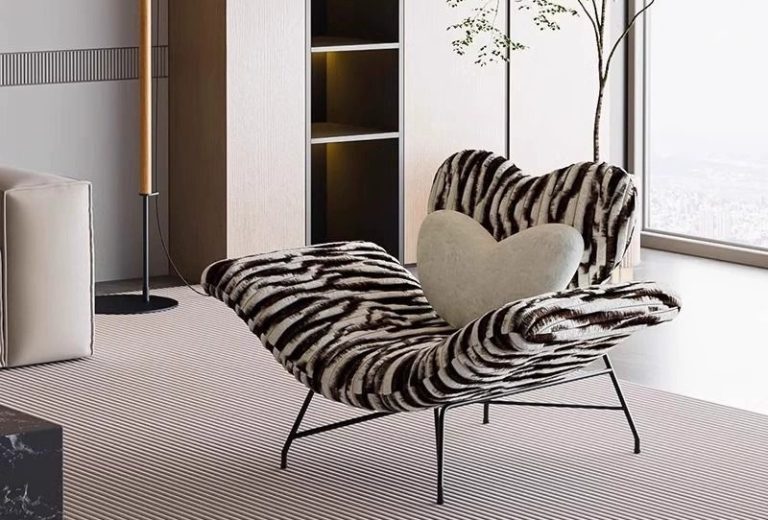 Heart-shaped plush velvet leisure lounge chair in soft rose tone from QONKA HOME